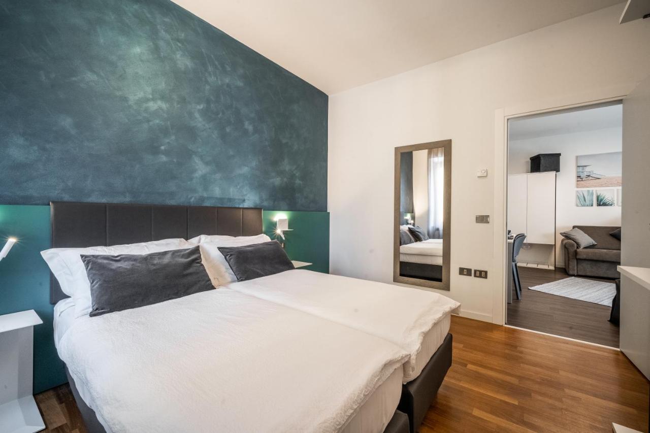 Appartamenti Vasco Renna Surf Center Torbole Sul Garda Exterior foto